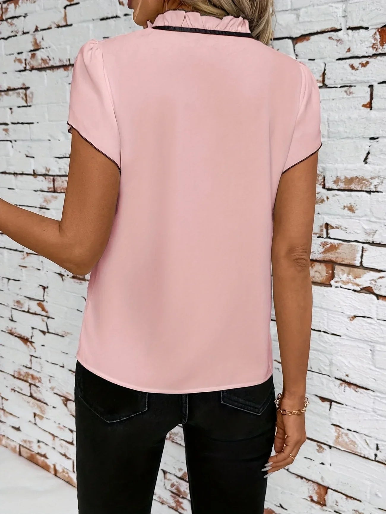 ROSEMARY | BLOUSE À MANCHES VOLANTES ÉLÉGANTES